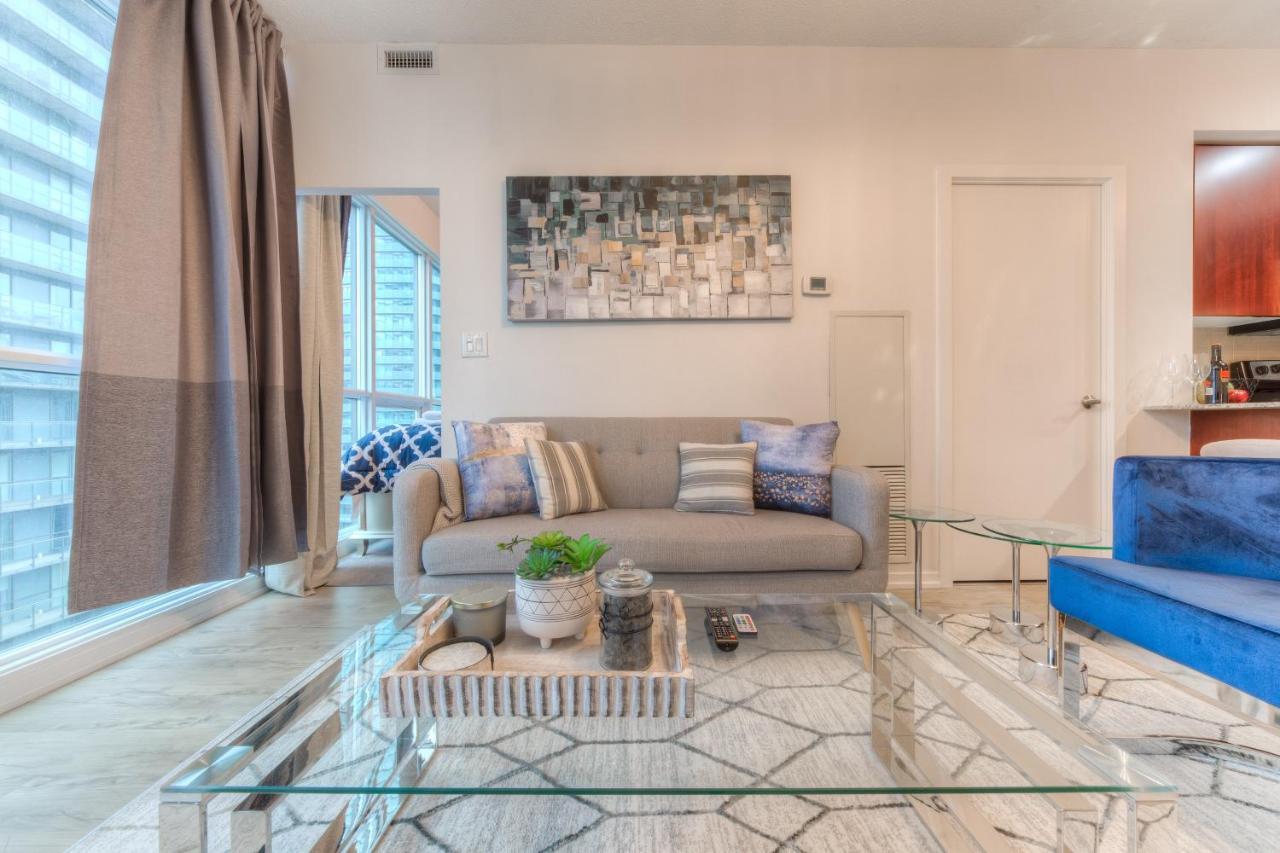 Stylish Newly Furnished Condo With Beautiful Lake View 多伦多 外观 照片